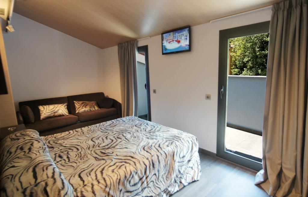 Hotel 9 Sant Antoni Ribes De Freser Habitación foto